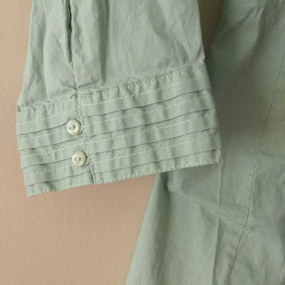 Light green button up maternity shirt - Picture 4 of 4